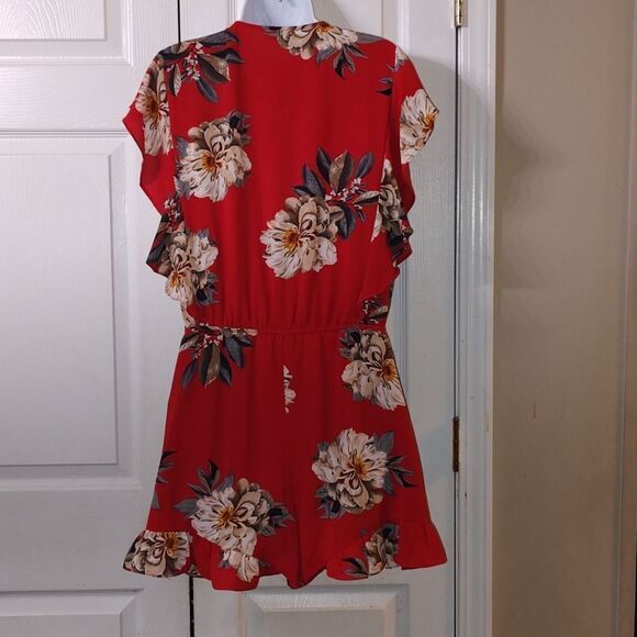 Umgee  red floral print romper  Sz L - Picture 4 of 5